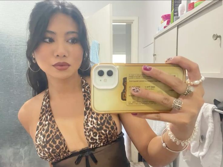 Yandex Indonesia Viral rare Emak Emak Wiwik Di Tempat Jualan Trending Top Global 2025