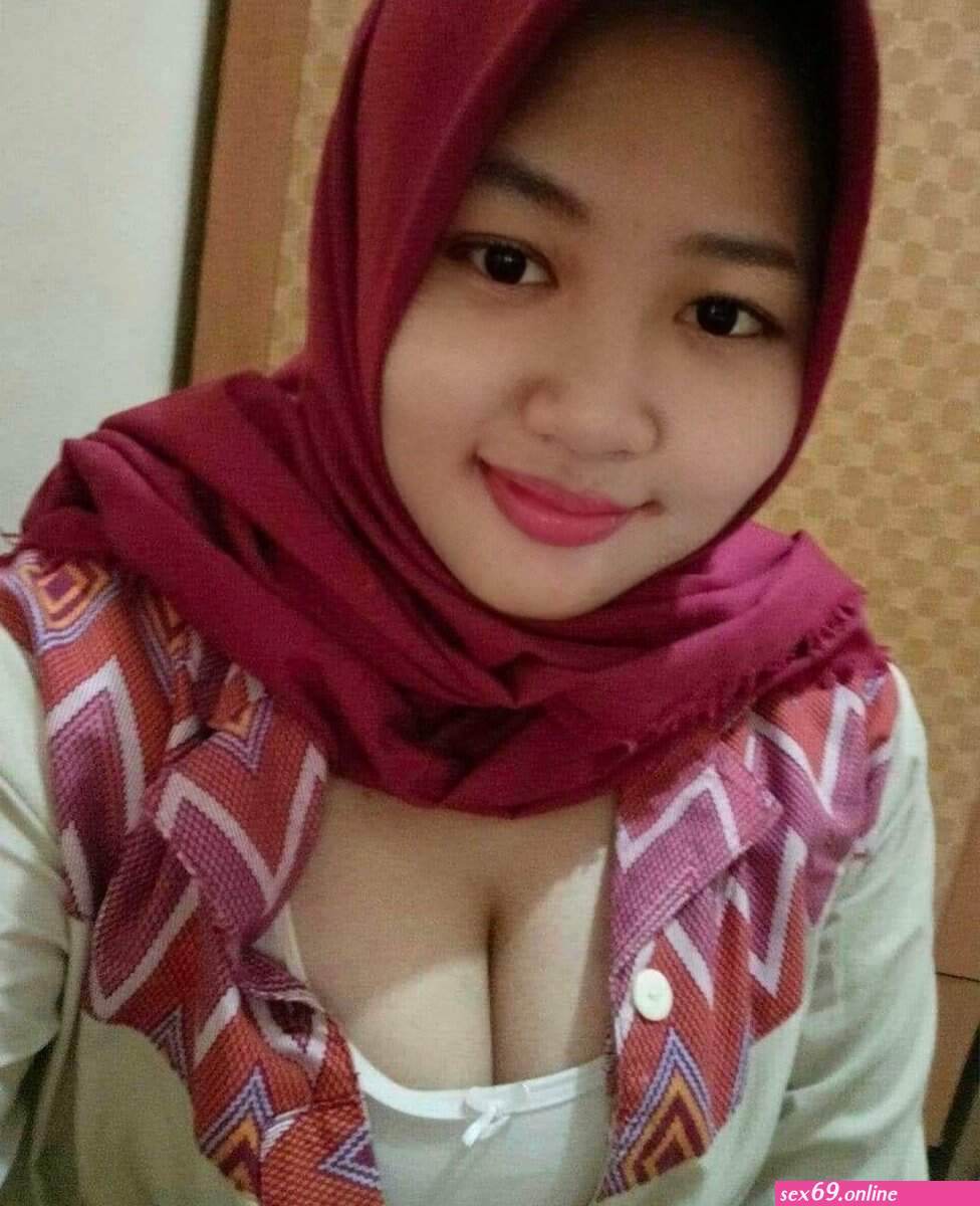 Indo Viral Yandex Terbaru 2025 Cewek Hijab Malay Kokop Peller di Mobil Top Global Indonesia New