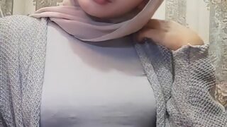Video Abg Guru SMP Viral Terbaru Indo 2025 Bulet Pepaya Muda Ukhti Yang Masih Horeg dan Bogem Jadi Pusat Perhatian Top 10 Global Trending