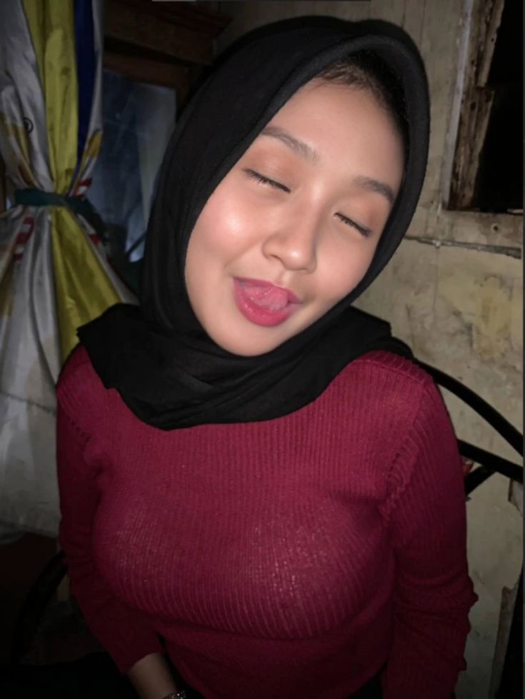 10 Smp Viral Video Wiwik Abg Viral 2025 Anjay Hijab Kebaya Merah
